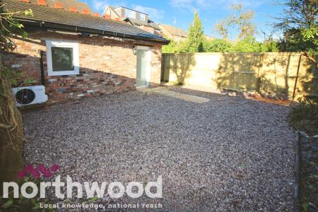 1 bedroom Detached bungalow to let in 30 Chambres Road, Southport, PR8