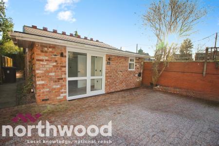 1 bedroom Detached bungalow to let in 30 Chambres Road, Southport, PR8