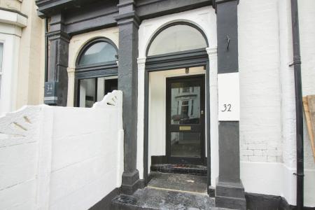 1 bedroom Flat to let in Bold Street, Southport, PR9