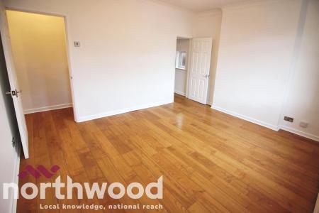 3 bedroom Semi-detached house to let in Stamford Road, Southport, PR8