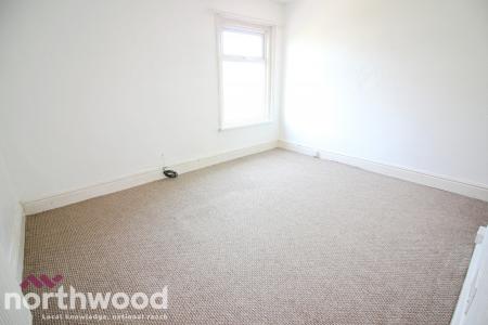 1 bedroom Flat to let in Victoria Street, Southport, Southport, PR9