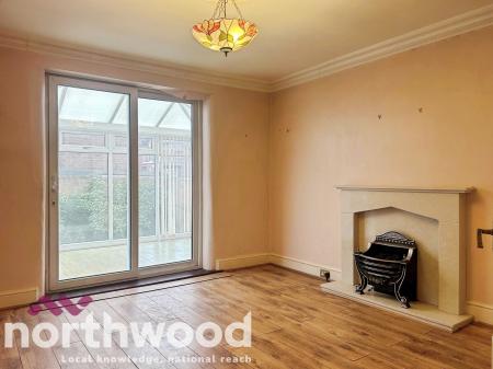 2 bedroom Flat for sale in Hartwood Road, Southport, PR9