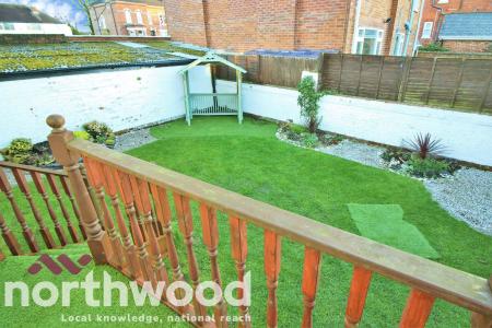 2 bedroom Flat to let in Waterloo Road, Birkdale, Southport, PR8