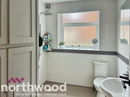 2 bedroom Ground floor flat for sale in 31 Park Crescent, Hesketh Park, Southport, PR9