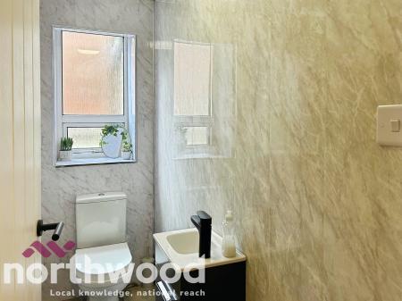 2 bedroom Ground floor flat for sale in 31 Park Crescent, Hesketh Park, Southport, PR9