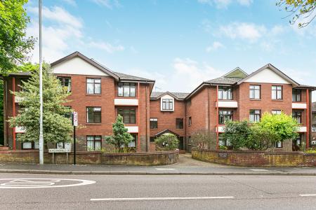 1 bedroom Retirement property for sale in Beaconsfield Road, St Albans, AL1