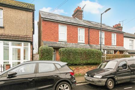 2 bedroom Terraced House for sale in Camp View Road, St Albans, AL1