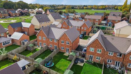 3 bedroom Terraced House for sale in Falcon Way, St Albans, AL4