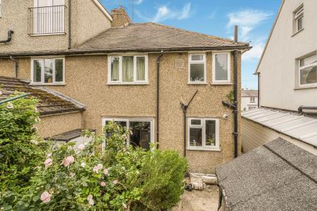 3 bedroom Semi-detached house for sale in Folly Lane, St Albans, AL3