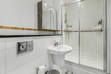 4 bedroom Semi-detached house for sale in Frederick Place, St Albans, AL2