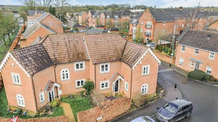 4 bedroom Semi-detached house for sale in Frederick Place, St Albans, AL2