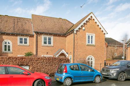 4 bedroom Semi-detached house for sale in Frederick Place, St Albans, AL2