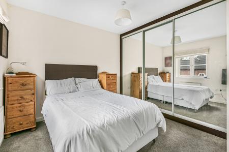 4 bedroom Semi-detached house for sale in Frederick Place, St Albans, AL2