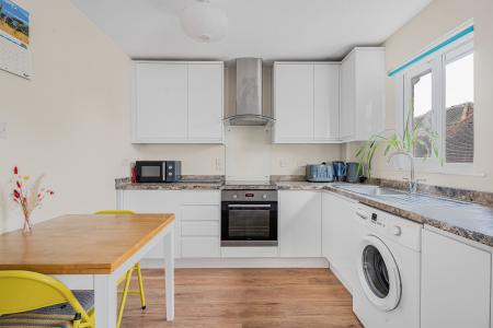 1 bedroom Flat for sale in Half Moon Mews, St Albans, AL1