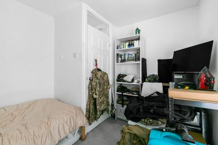 2 bedroom Flat for sale in High Street, Wheathampstead, AL4