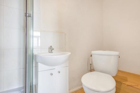 2 bedroom Mixed Use for sale in London Road, St Albans, AL1