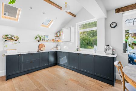 5 bedroom Semi-detached house for sale in Lynton Avenue, St Albans, AL1