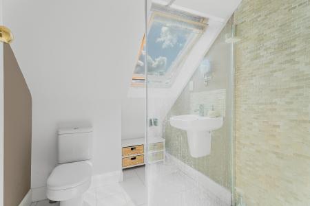 5 bedroom Semi-detached house for sale in Lynton Avenue, St Albans, AL1