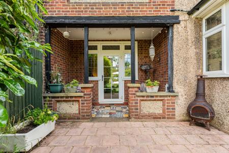 5 bedroom Semi-detached house for sale in Lynton Avenue, St Albans, AL1