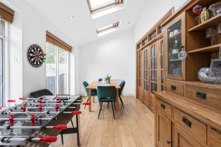 4 bedroom Semi-detached house for sale in Lynton Avenue, St Albans, AL1