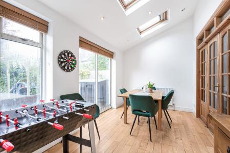 4 bedroom Semi-detached house for sale in Lynton Avenue, St Albans, AL1