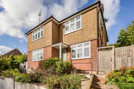 2 bedroom Maisonette for sale in Old London Road, St Albans, AL1