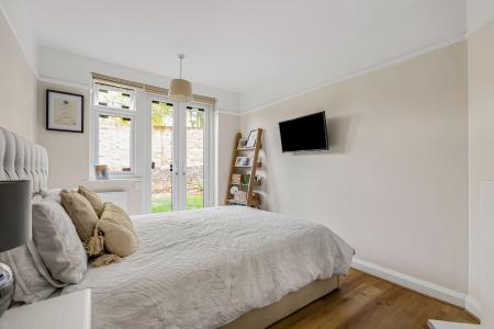 2 bedroom Maisonette for sale in Old London Road, St Albans, AL1