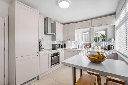 2 bedroom Maisonette for sale in Old London Road, St Albans, AL1