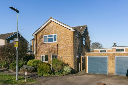 Sycamore Avenue, Hatfield, AL10