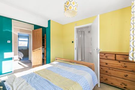 4 bedroom Detached house for sale in Sycamore Avenue, Hatfield, AL10