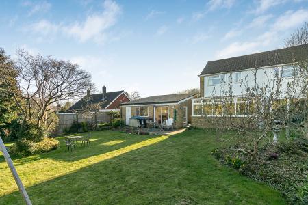 4 bedroom Detached house for sale in Sycamore Avenue, Hatfield, AL10