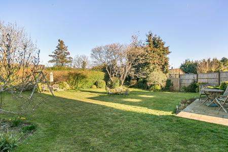 4 bedroom Detached house for sale in Sycamore Avenue, Hatfield, AL10