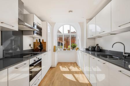2 bedroom Flat for sale in Victoria Street, St Albans, AL1
