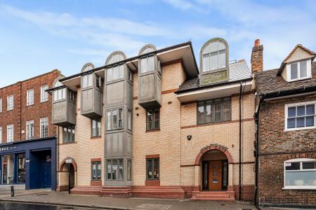 2 bedroom Flat for sale in Victoria Street, St Albans, AL1