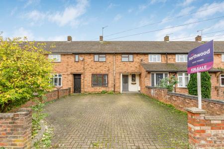 Woollam Crescent, St Albans, AL3