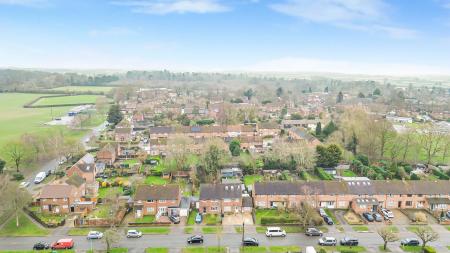 5 bedroom Semi-detached house for sale in Woollam Crescent, St Albans, AL3