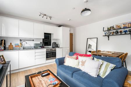 1 bedroom Flat for sale in Porters Wood House, St Albans, AL3