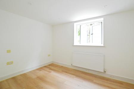 1 bedroom Apartment to let in Frogmore, Frogmore, AL2