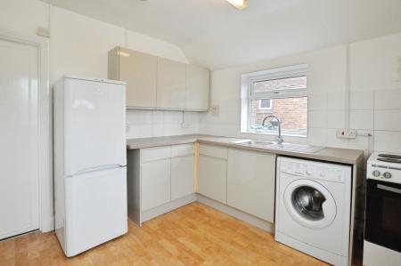 2 bedroom Maisonette to let in Hatfield Road, St Albans, AL1