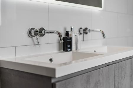 5 bedroom Detached house to let in Highfield Lane, St Albans, AL4