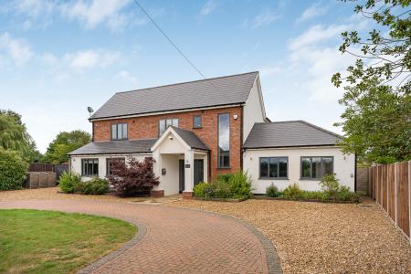 Highfield Lane, St Albans, AL4