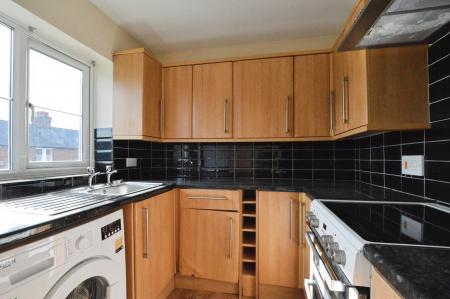 1 bedroom Maisonette to let in House Lane, St Albans, AL4