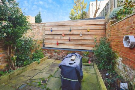 2 bedroom Terraced House to let in Lower Dagnall Street, St Albans, AL3