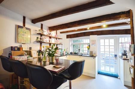 2 bedroom Terraced House to let in Lower Dagnall Street, St Albans, AL3