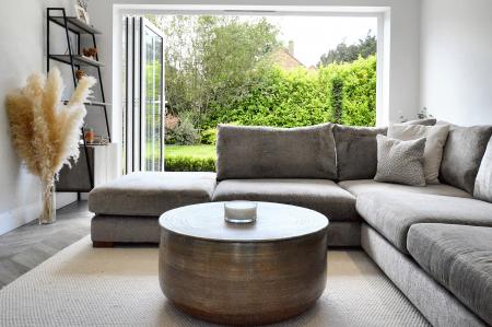 3 bedroom Detached house to let in Mayflower Road, St Albans, AL2