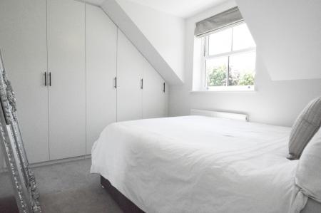 3 bedroom Detached house to let in Mayflower Road, St Albans, AL2