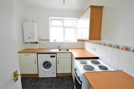 2 bedroom Flat to let in Sandridge Road, St Albans, AL1