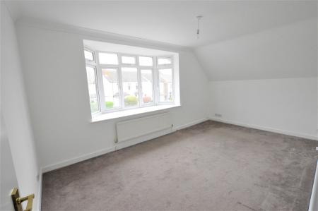2 bedroom Flat to let in Sandridge Road, St Albans, AL1