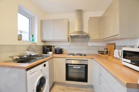 1 bedroom Flat to let in Waverley Road, St Albans, AL3