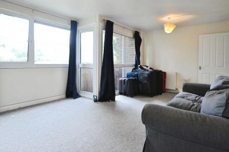2 bedroom Flat to let in Lemsford Road, St Albans, AL1